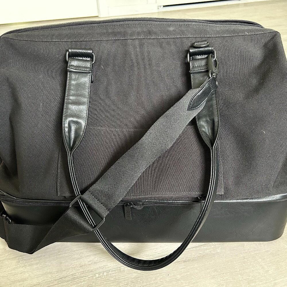 BEIS The Weekender Black Bag